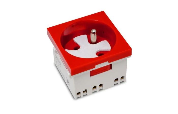 Gniazdo modułowe 230V z uziemieniem1-krotne std 45x45, z blokadą i zwalniaczem, czerwone | E/GMBZ Emiternet