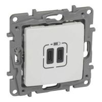 Gniazdo 2xUSB typ C+C, 3A białe, Niloe Selection | 764595 Legrand