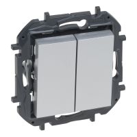 Łącznik świecznikowy 10AX, aluminium, NILOE STEP | 863305B Legrand