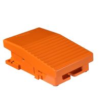 Łącznik nożny pojedynczy bez osłony pomarańczowy 1 NC+1 NO metalowy Preventa XPE | XPER110 Schneider Electric