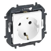 Gniazdo 2P+Z schuko, zaciski śrubowe, bez przesłony, biały, NILOE STEP | 863121B Legrand
