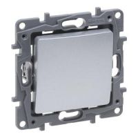 Łącznik schodowy pojedynczy 10 AX aluminium, Niloe Selection | 762101 Legrand